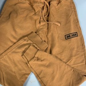 AMERICAN EAGLE JOGGERS